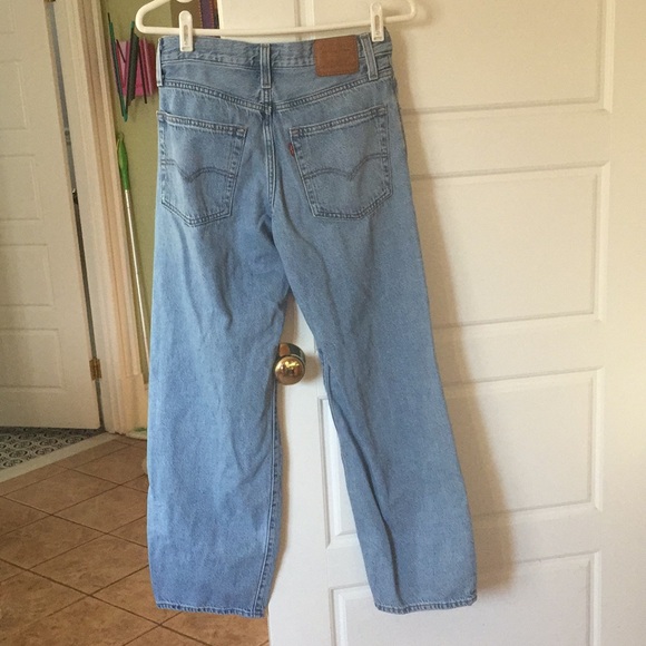 Women’s Levi’s Distressed Baggy Dad Jeans W25 L30 - Picture 4 of 5